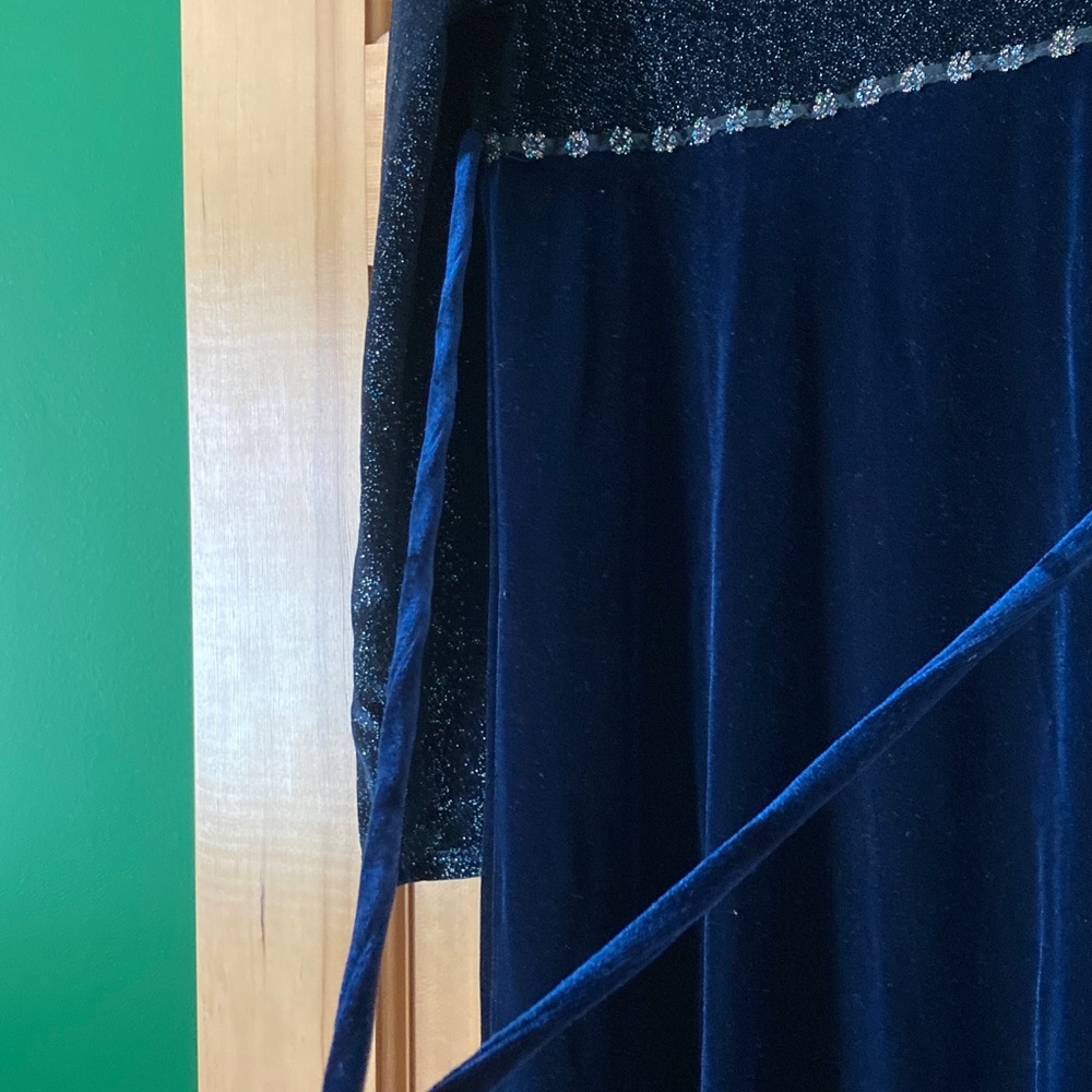 Amy Byer Sparkling Navy Dress - Picture 4 of 7